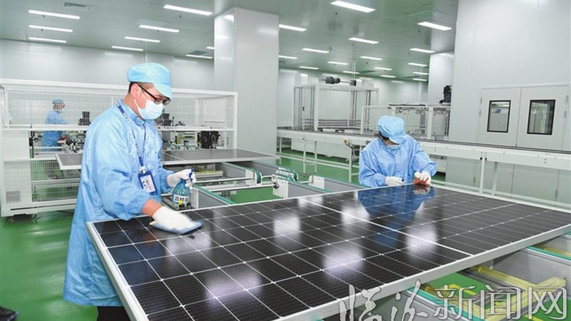屋顶分布式光伏支架材质选择：关键因素与实用指南
